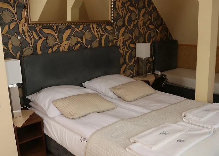 威拉朱莉娅 格丁尼亚